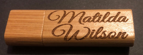 Name engraved bamboo 8GB USB